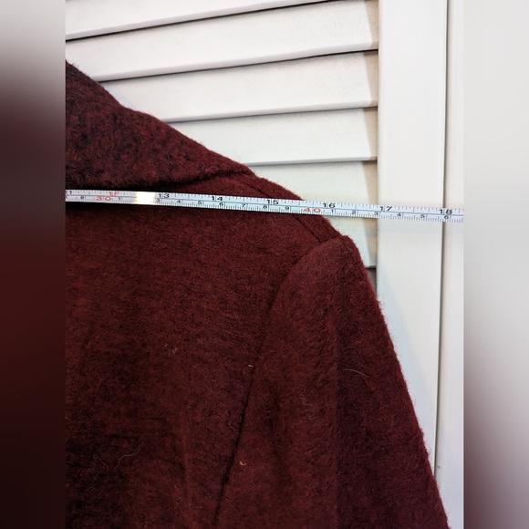 BB Dakota Coat - Picture 6 of 8